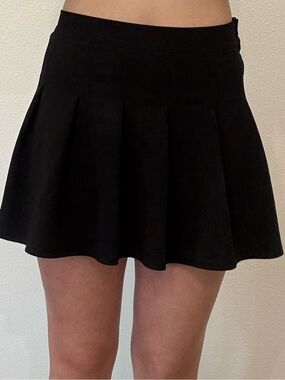 Pleated Black Women's Skirt